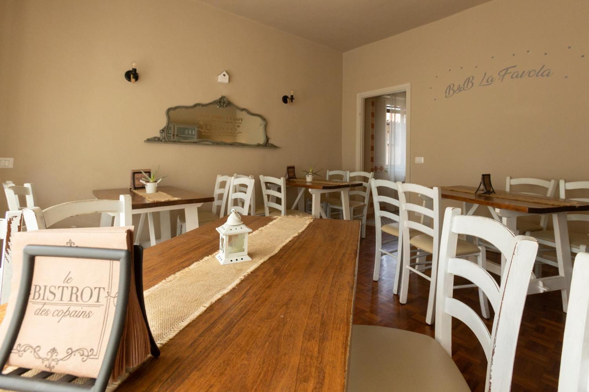 La Favola Hotel Soriso Екстериор снимка