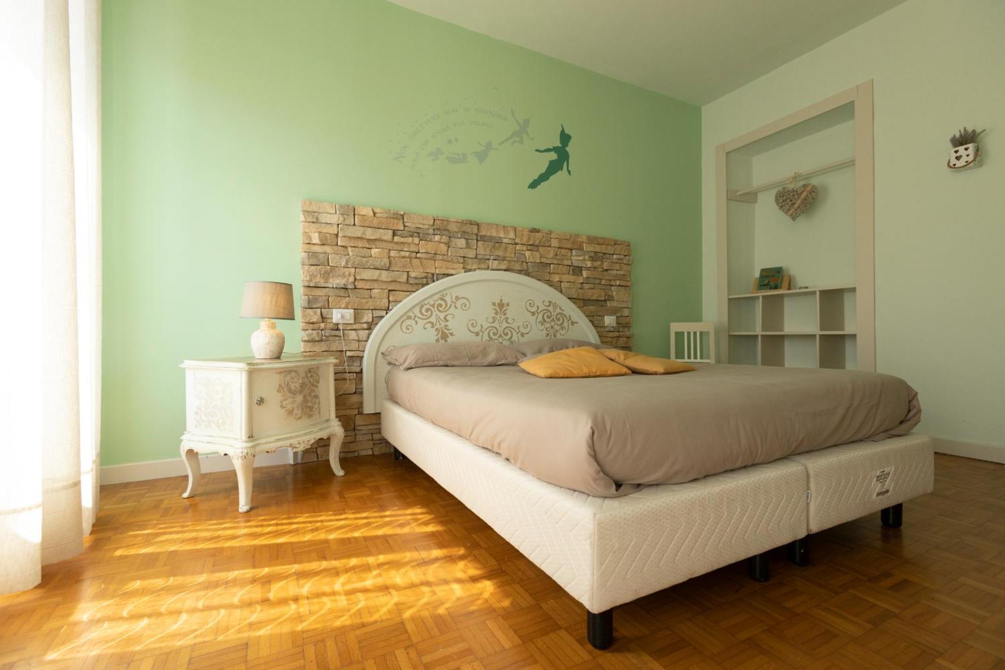 La Favola Hotel Soriso Екстериор снимка